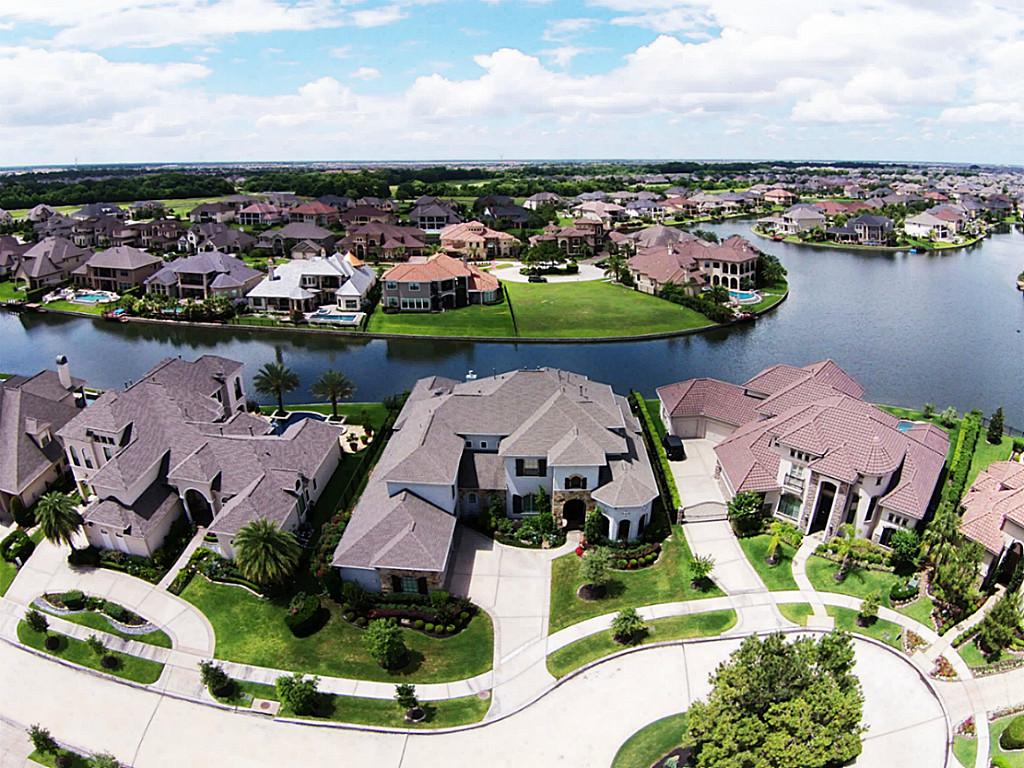 Roof Cleaning